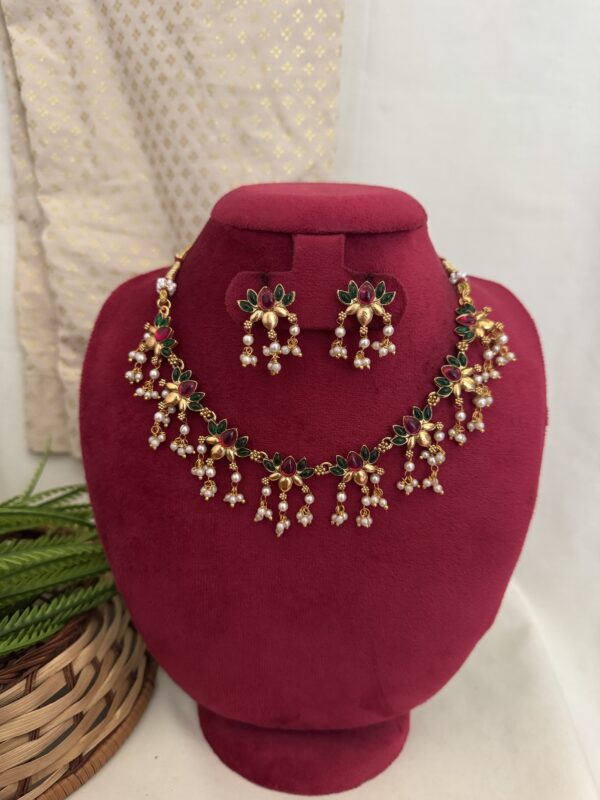 Mix Lotus Necklace