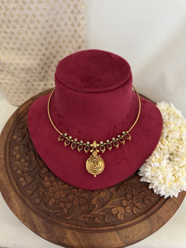 Budget Traditional Hasli