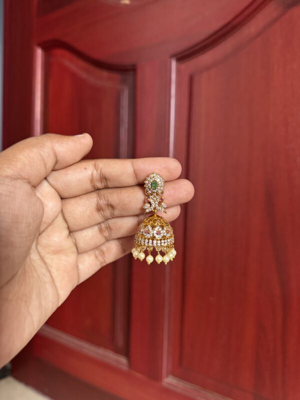 AD Jhumka