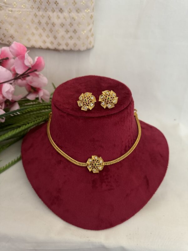 Premium Flower Choker - Image 2