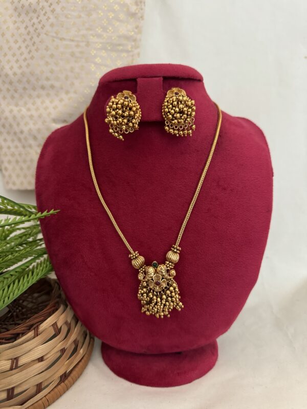 Flower Pearl Drop Gold
