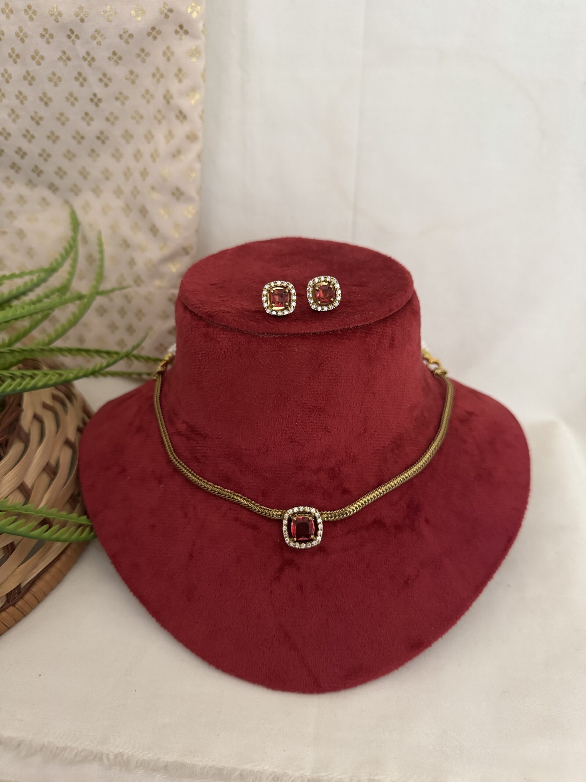 Aura Glow Diamond Ruby