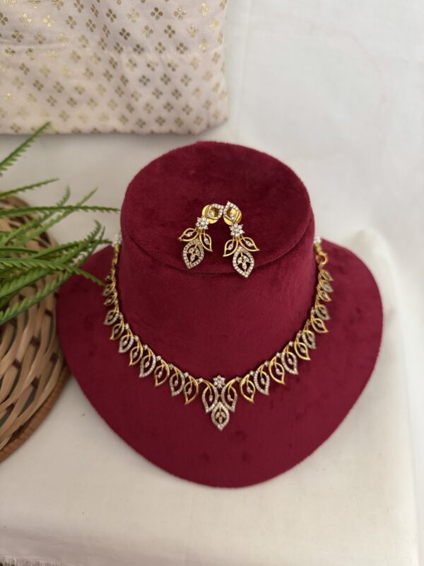 Veenus Big Diamond Necklace - Image 2