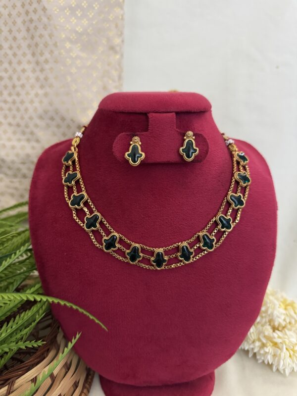 Noor Clover Set - Green