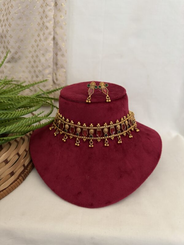 Vaibhavi Coin Choker
