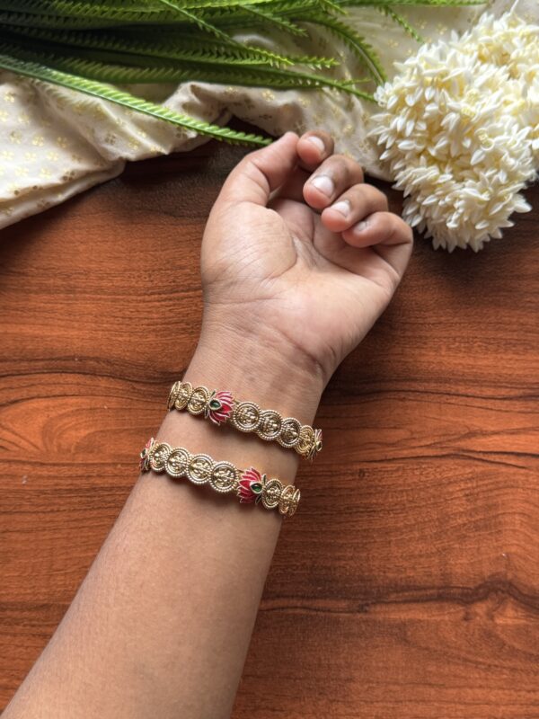 Lotus Glow Bangles 2/8