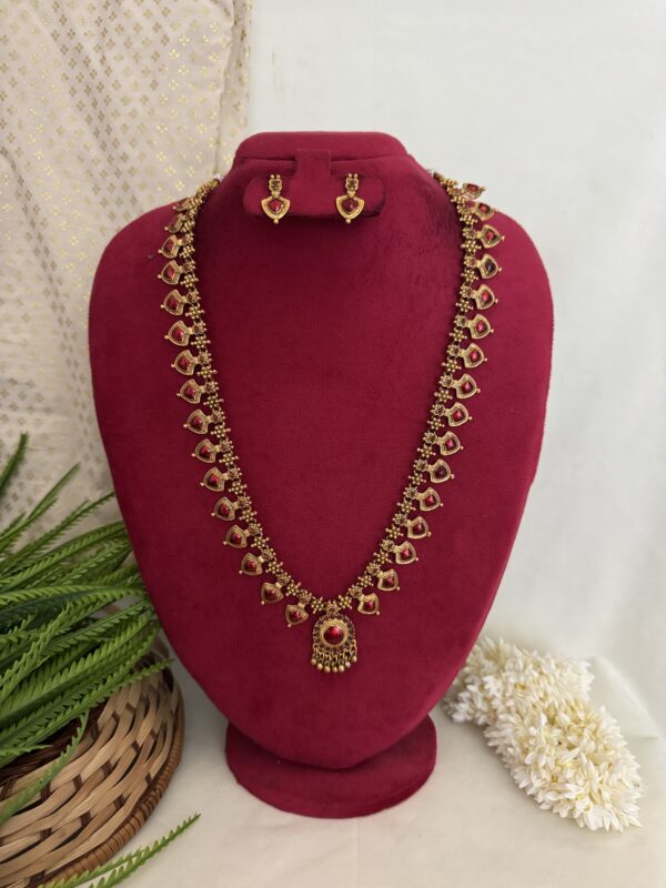 Manjari Palakka Haram - Ruby(Enamel)
