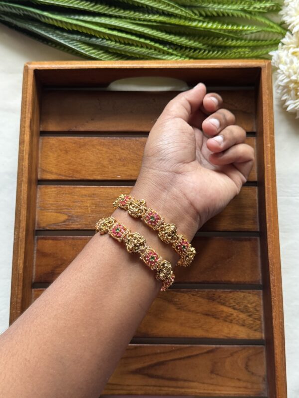 Aadhya Kemp Glow Bangles Size 2/6