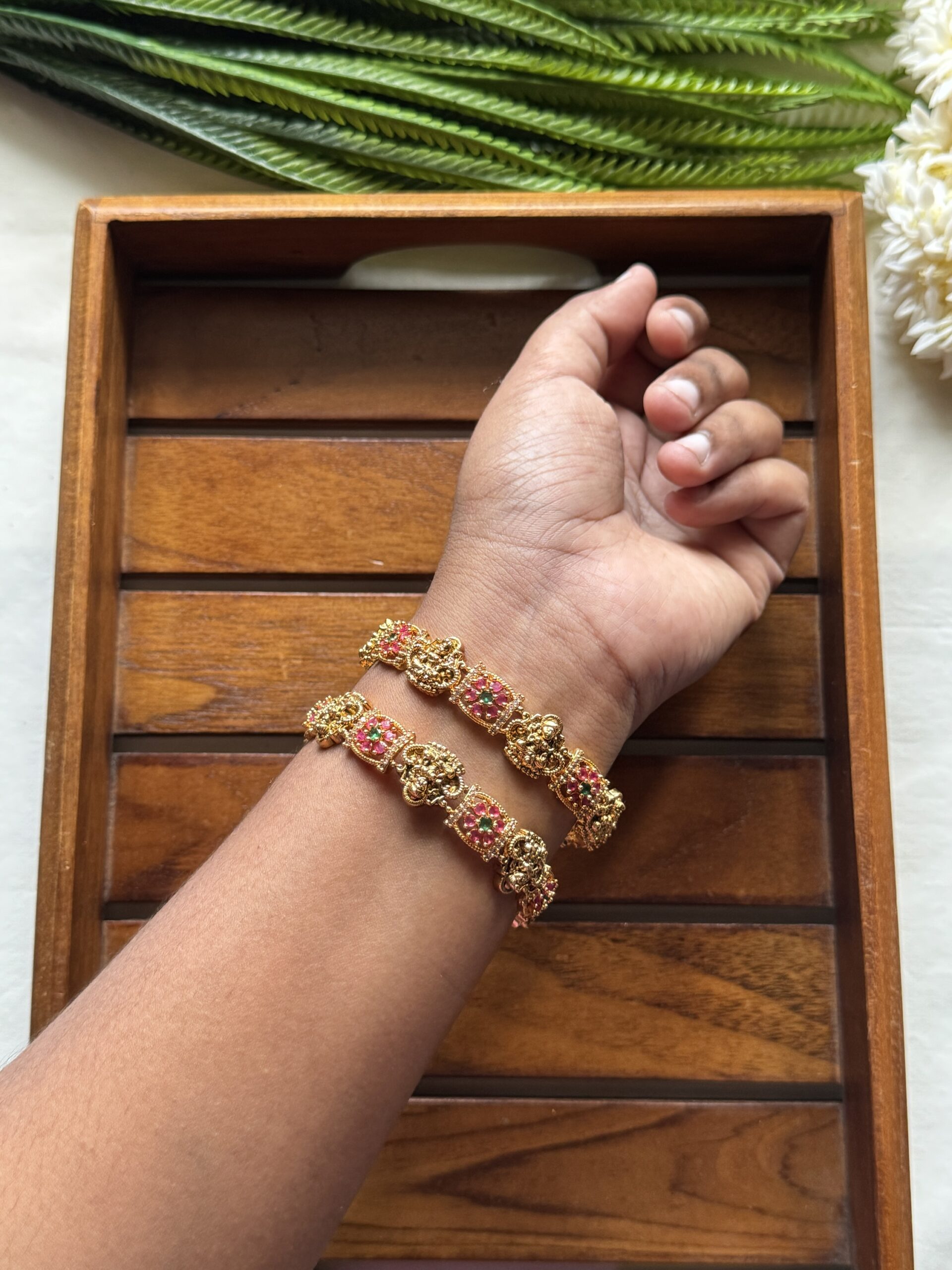 Aadhya Kemp Glow Bangles Size 2/8