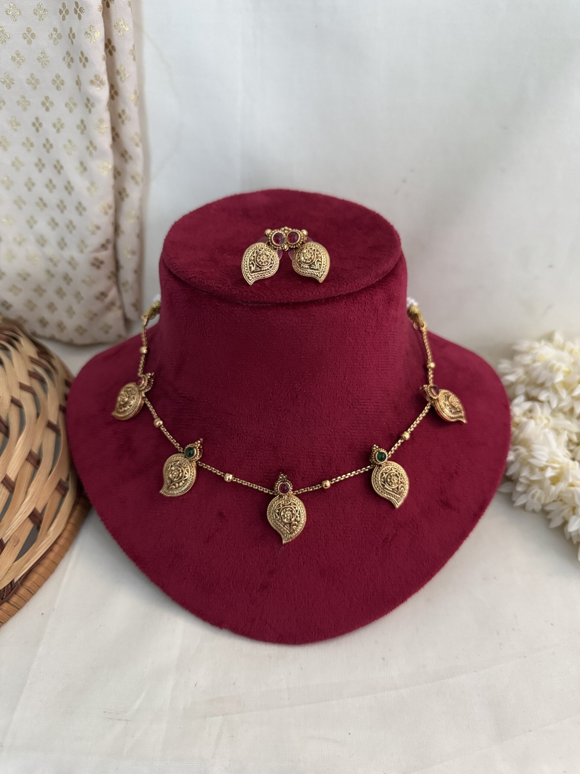 Rajakumari Maangai Necklace