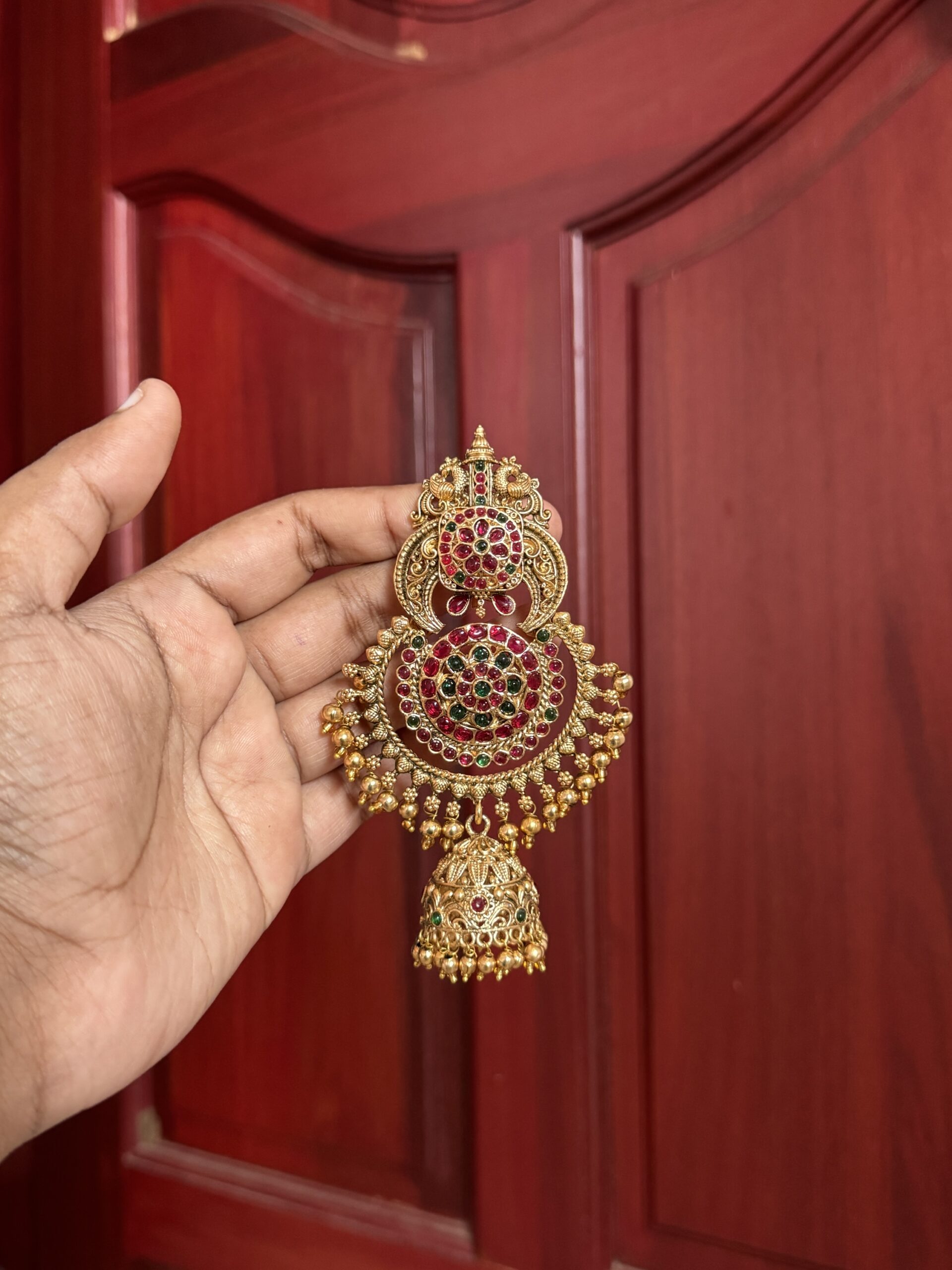 Kemp Aishwarya Jada Billa