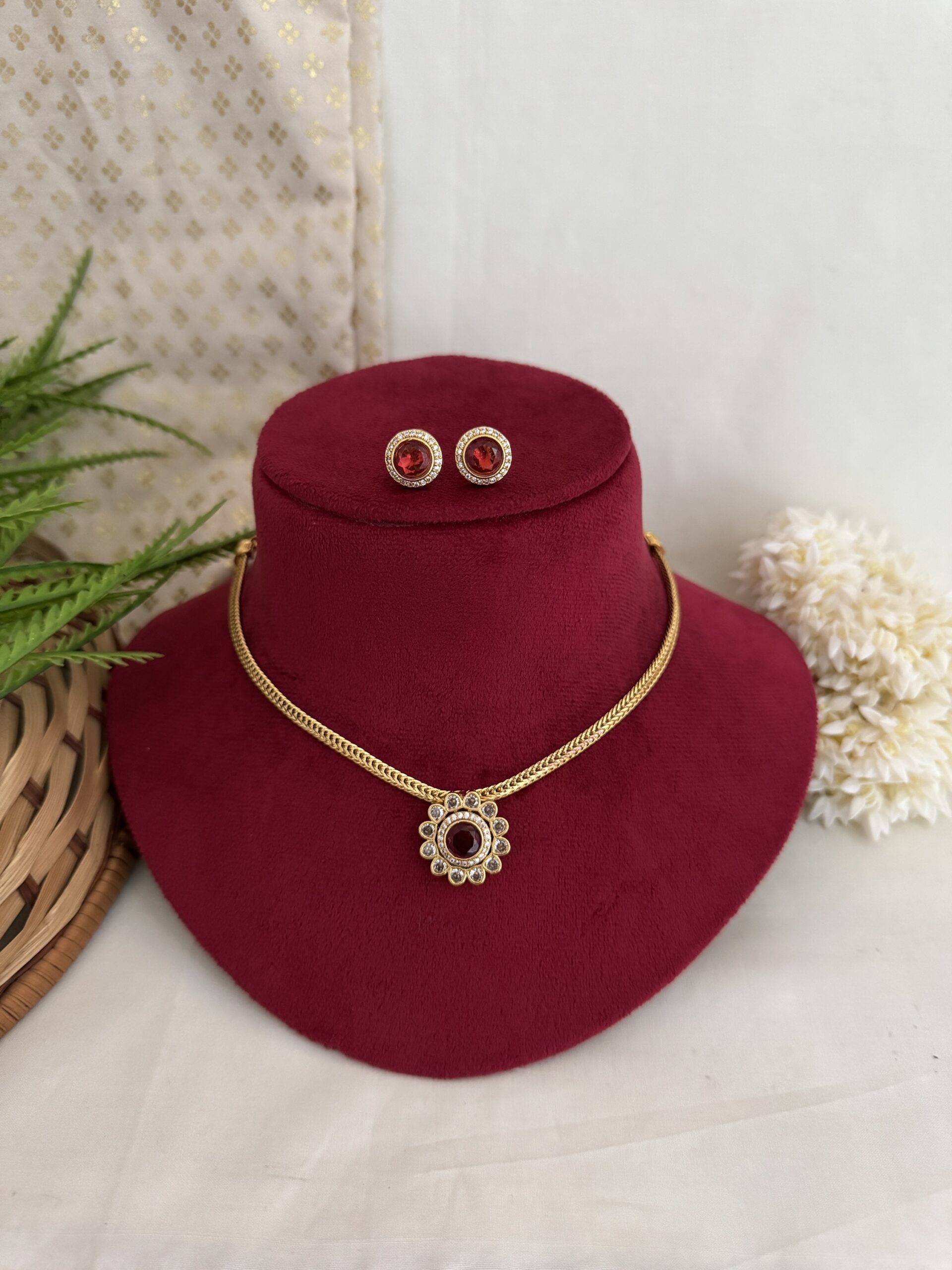 Petite Regal Pendant Set - Ruby