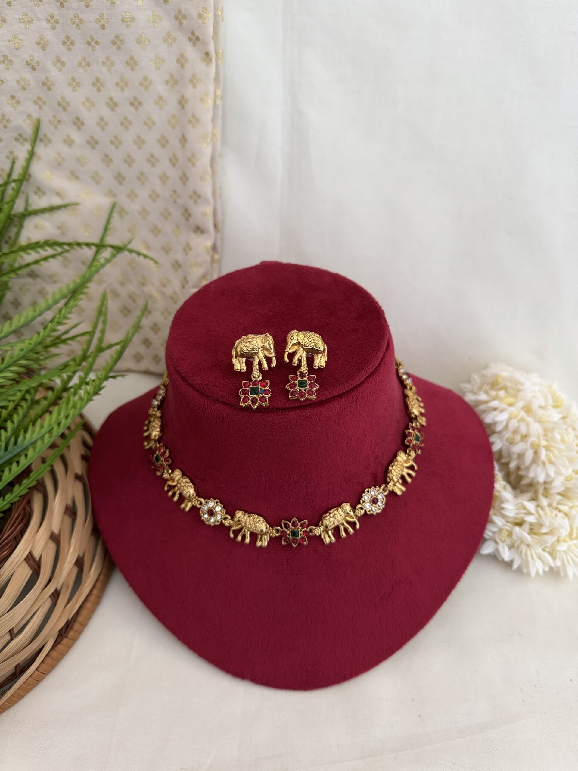 Golden Elephant Necklace - Image 2