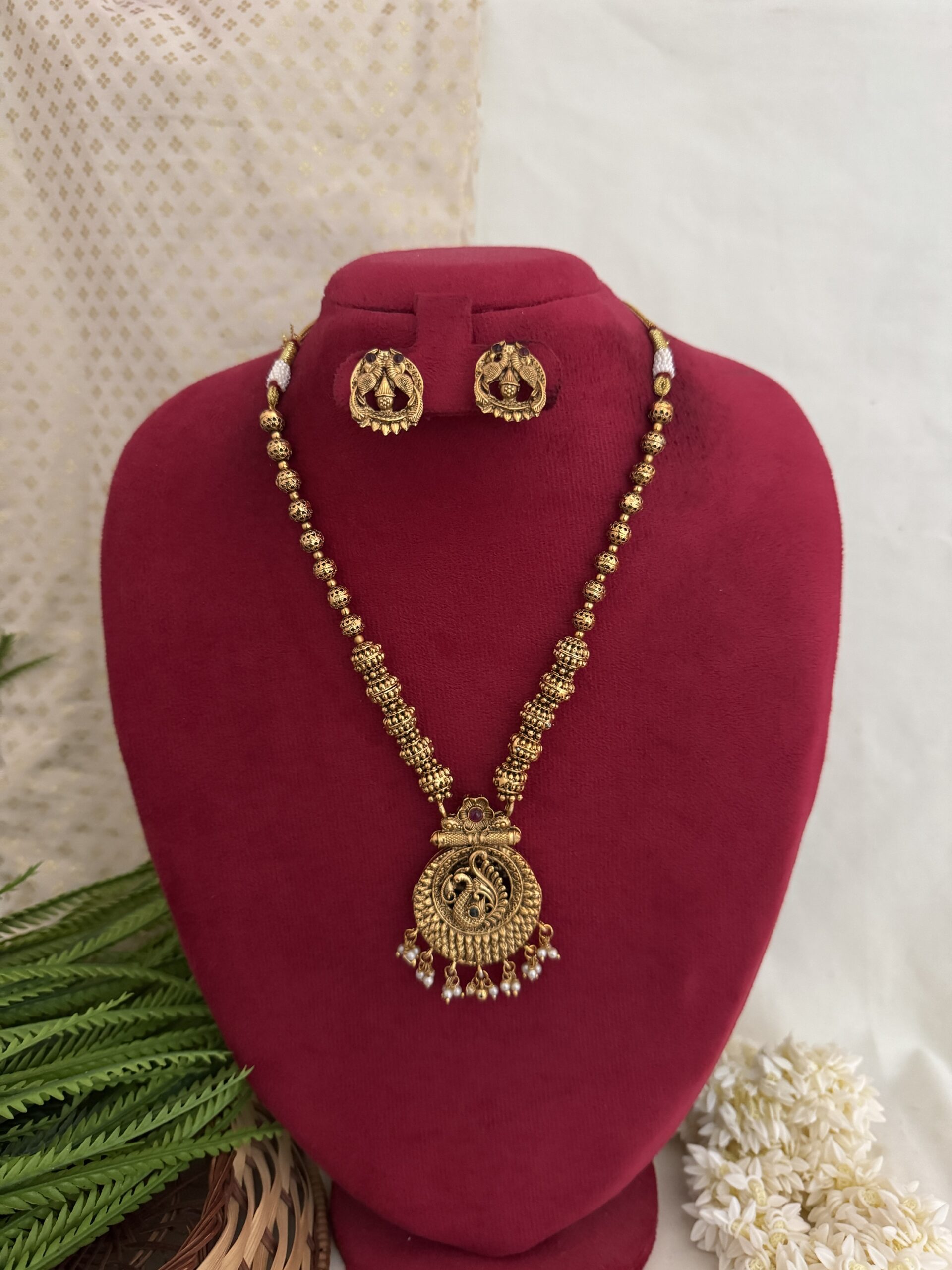 DviRaga Reversible Short Haram - Image 2