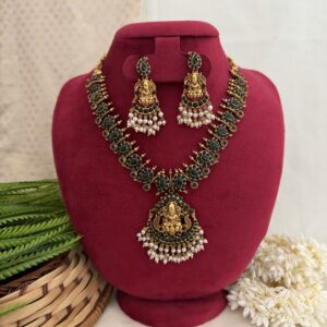 Deviya Kemp Lakshmi Necklace - Green