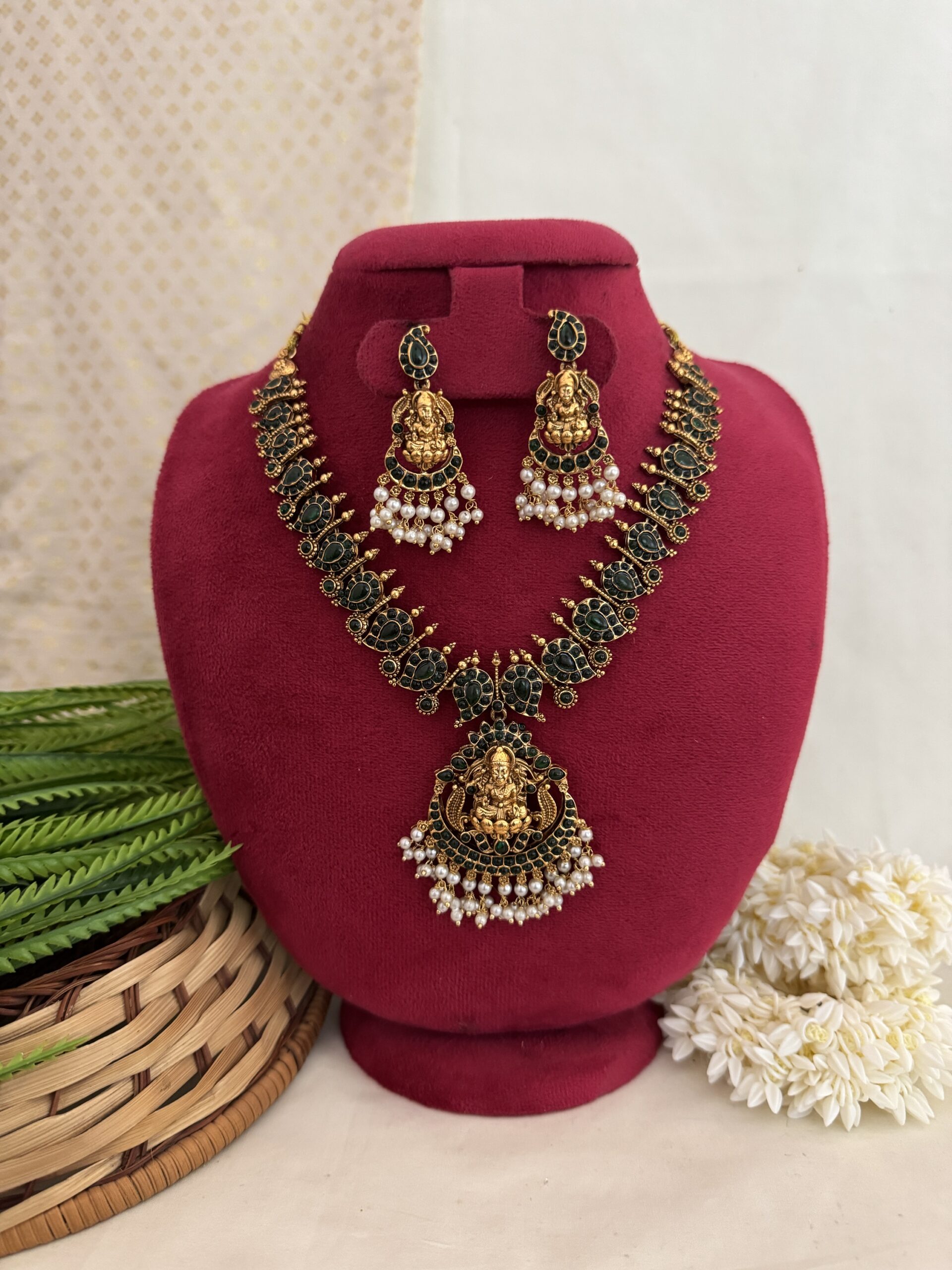 Deviya Kemp Lakshmi Necklace - Green