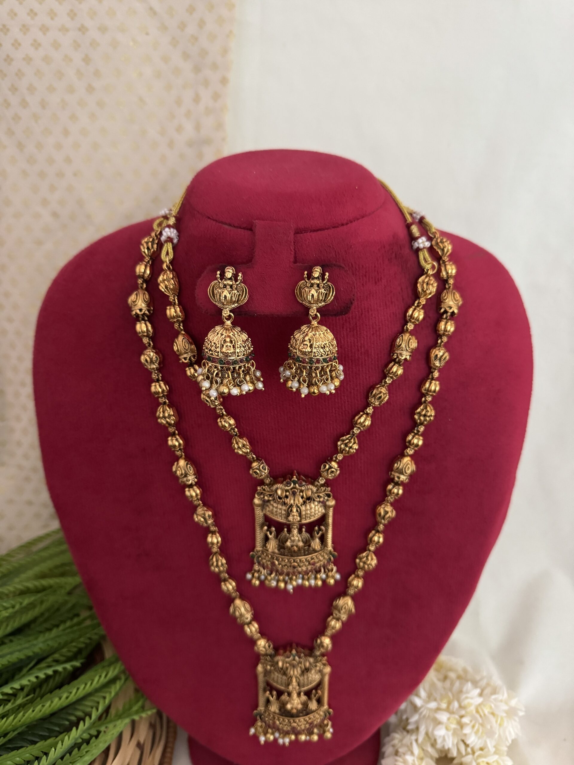 Antique Lakshmi Swing Bridal Set - Image 2