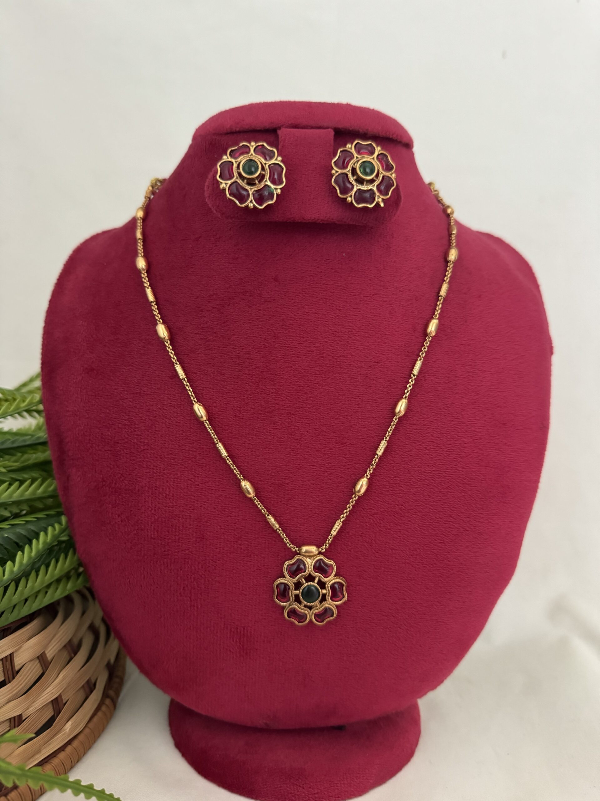 Kanchana Floral Chain Set - Mix - Image 2