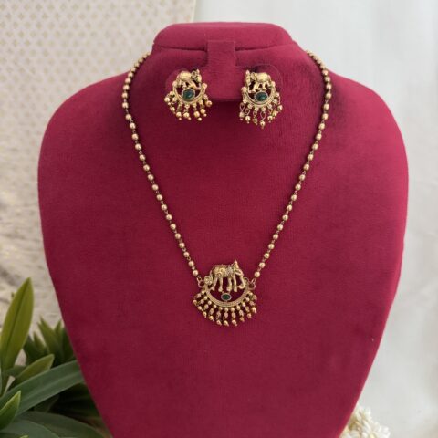 Yanai Kirthi Short Chain