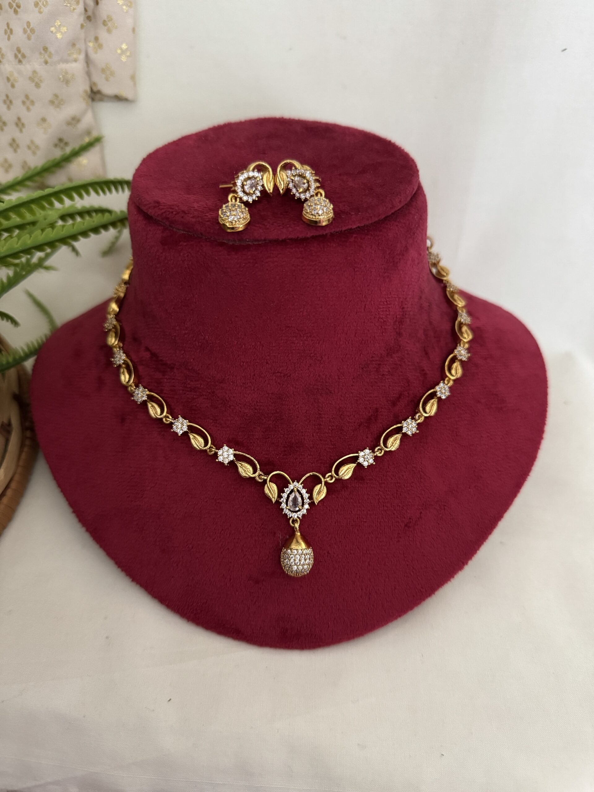 Aarvi Diamond Elegance