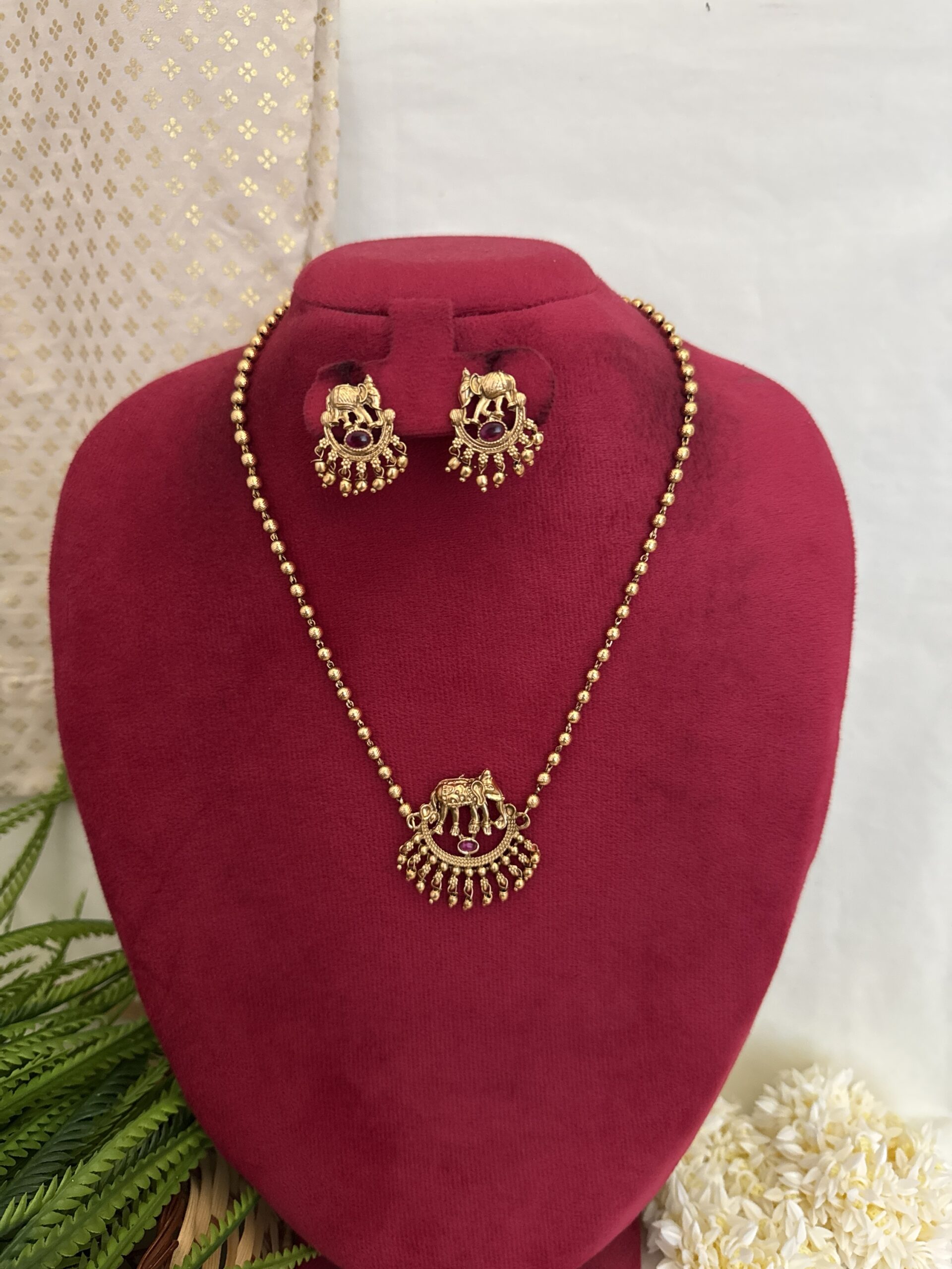 Yanai Kirthi Short Chain - Ruby