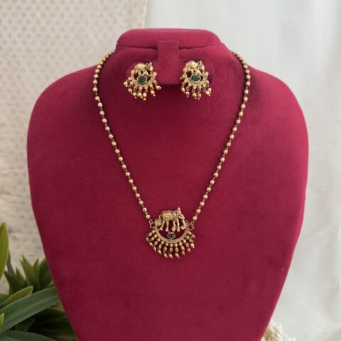 Why Yanai Kirthi Short Chain  Green Is a Powerful Symbol of Tradition and Auspicious Jewellery Design