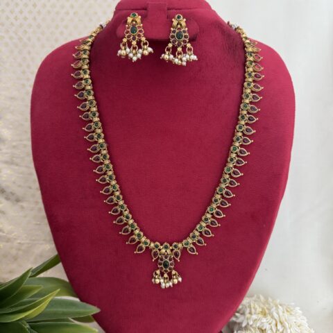 The Unique Appeal of Divya Mix Haram in Traditional Jewellery