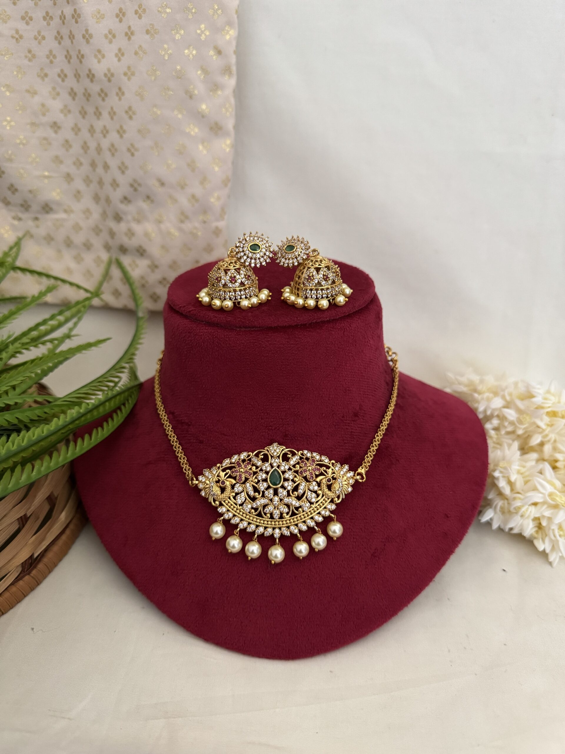 Celeste Diamond Choker: A Touch of Luxury and Elegance