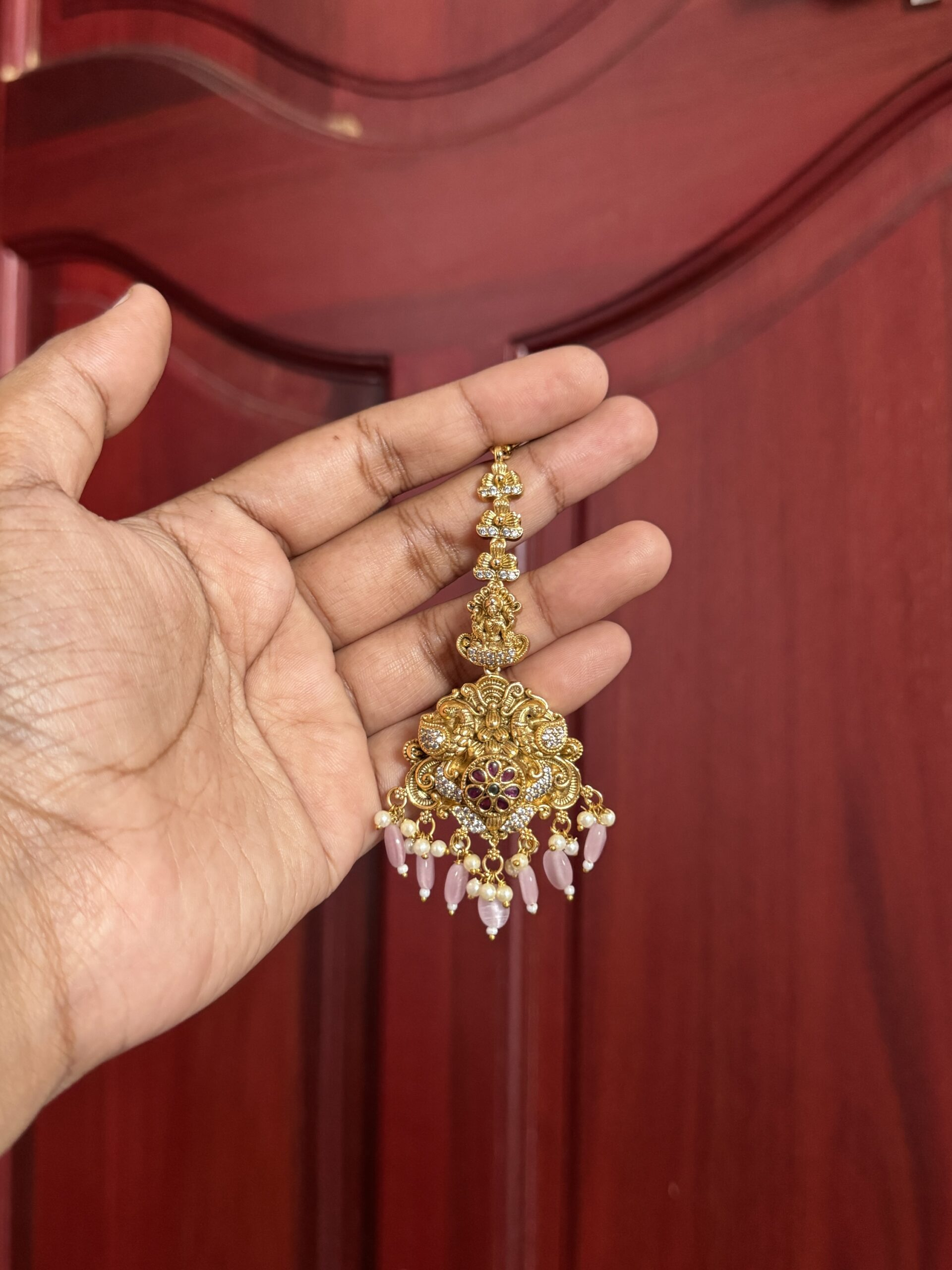 Elegant Premium Tikka for a Perfect Bridal Look