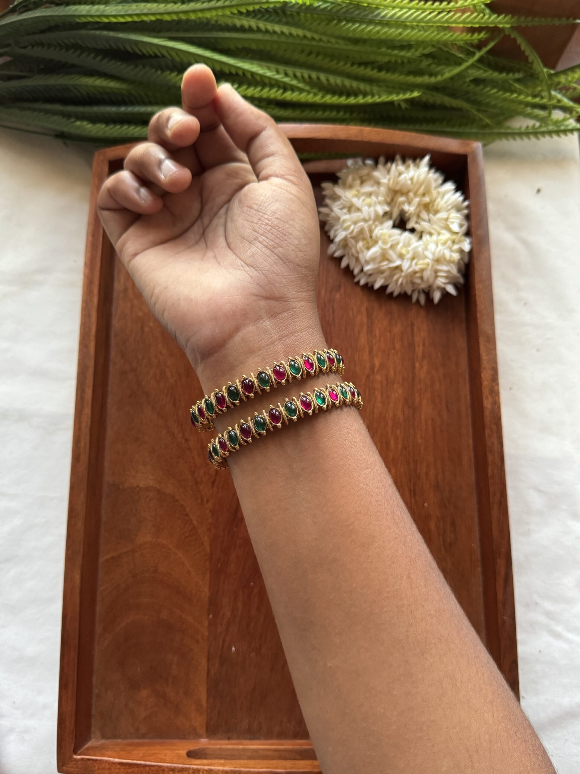 Mix Oval Elegance Bangles 2/6